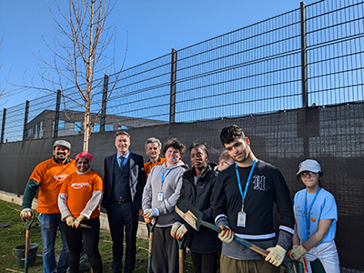 Amazon Hedge Planting Group